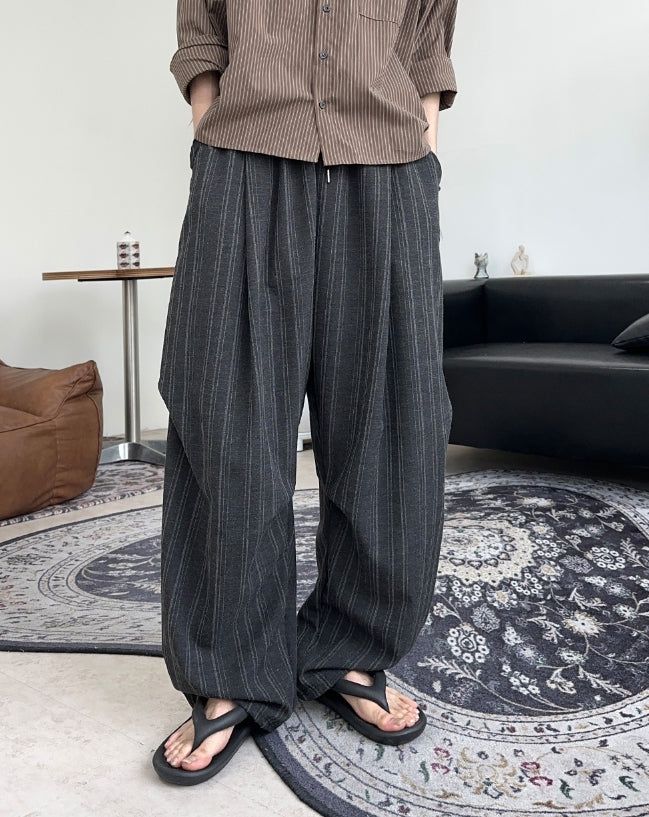 SATIIIZ（サティーズ）の「Bien Stripe Banding Slacks（Pants）」