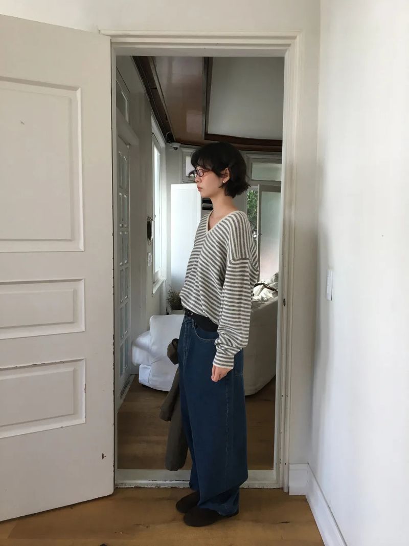 Cebu striped V-neck knit (2color)