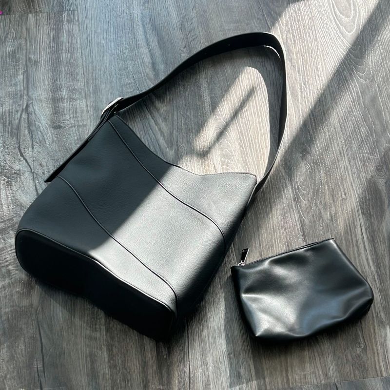 FADE MEET（フェードミート）の「Leather Shoulder Bag（Bags）」