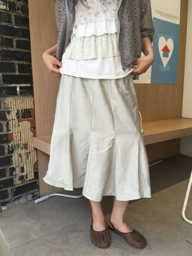 ownmind(オウンマインド)の「Flared Midi Skirt(Skirts)」
