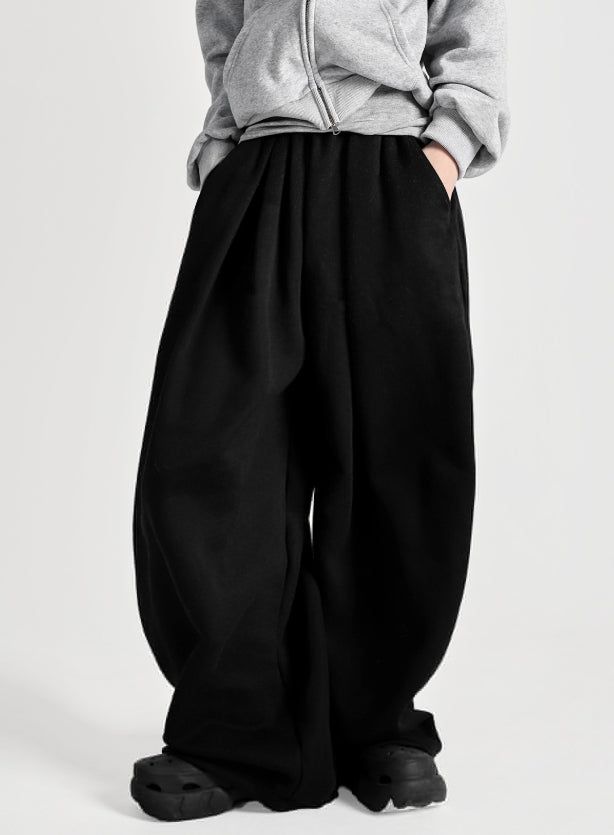 EEUN（イウン）の「Nero Fleece Pintuck Pants（Pants）」