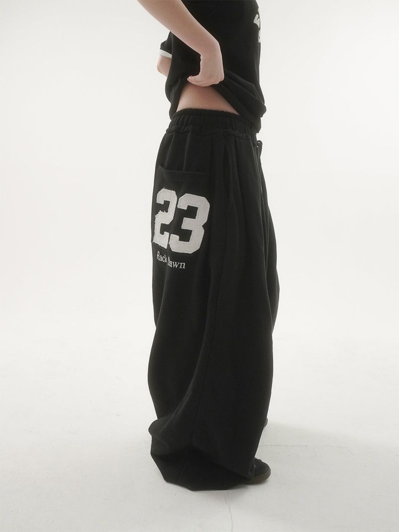 onearv（ワンアブ）の「ボールド23エンブロイダリースウェットパンツ -3C（パンツ）」