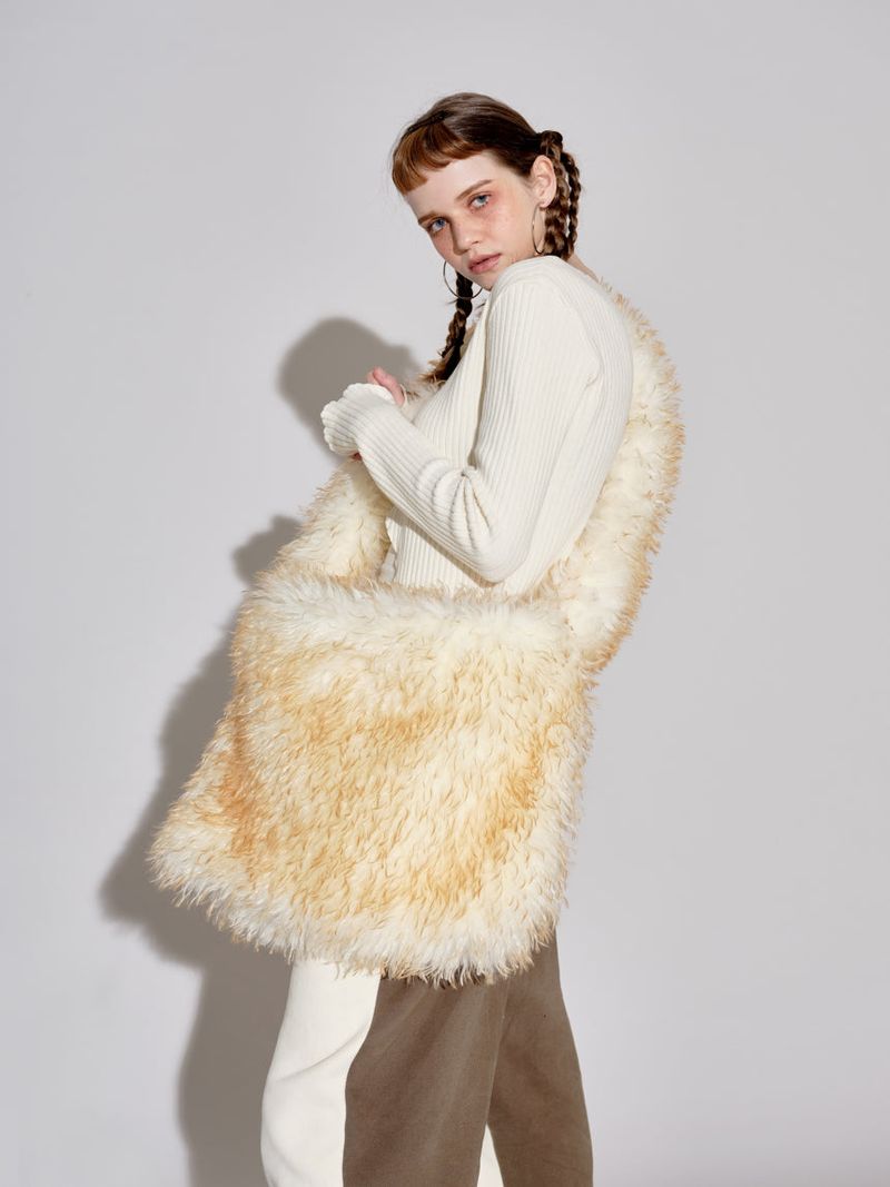 FUR BIG CROSS BAG