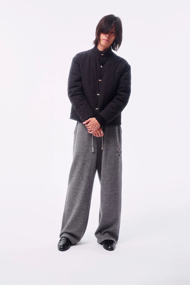 WOOL-LIKE TEXTURE FOUR-COLOR FLOCKED DENIM PATCH EMBROIDERY SWEATPANTS