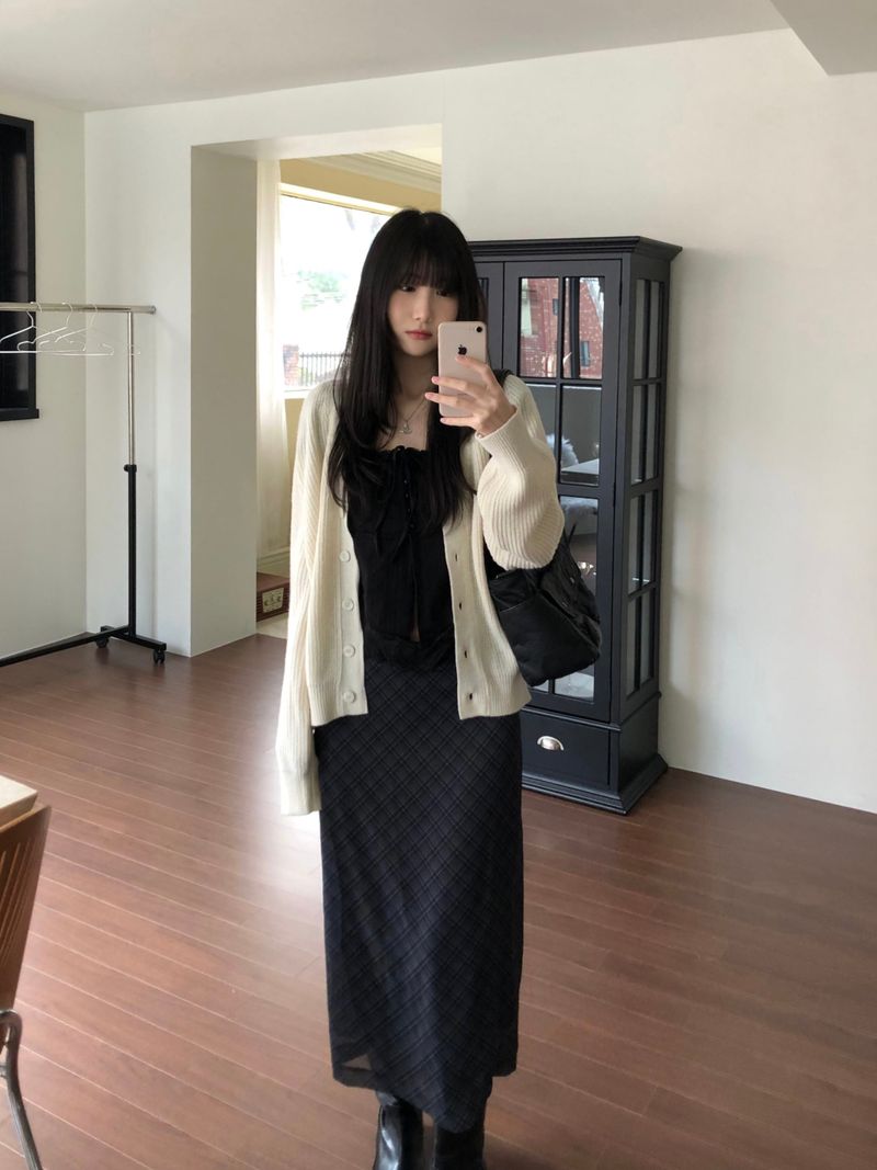V-knit cardigan (2 colors)
