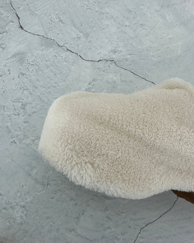 curly hoofed clogging slippers