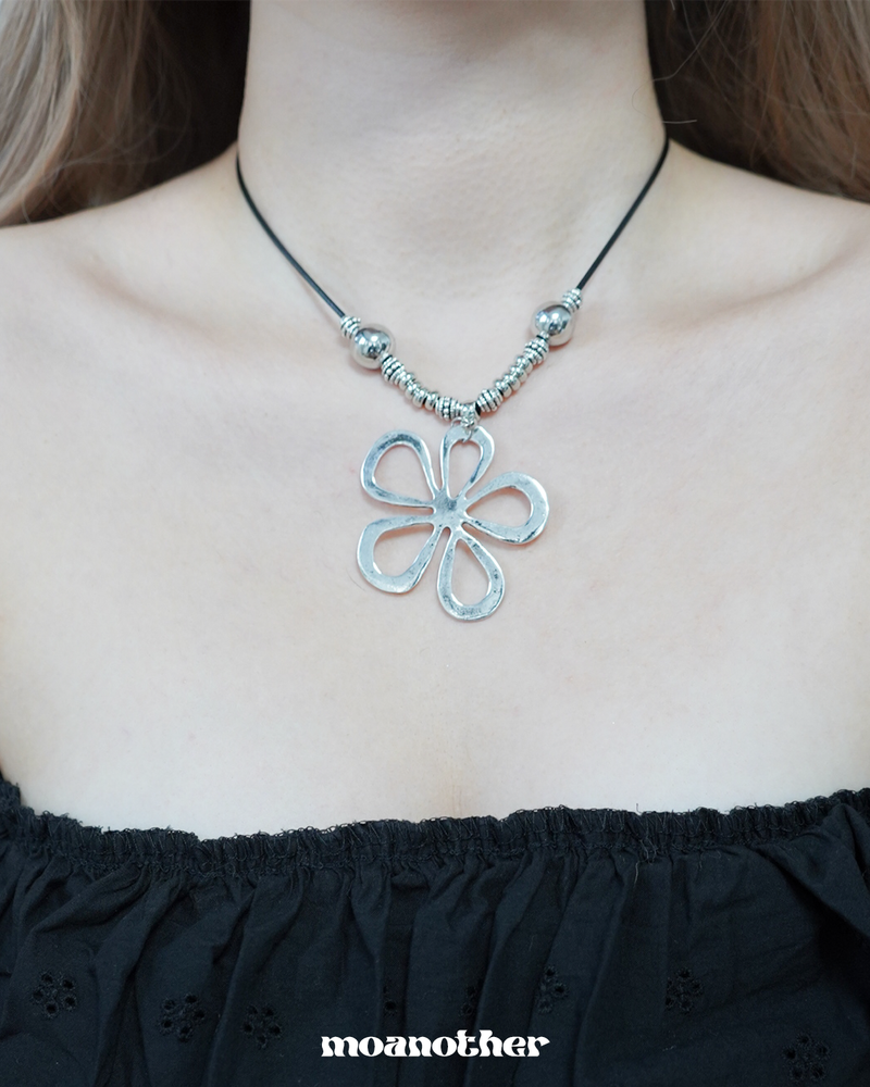 [KiiiKiii LEESOL Pick!] Vintage Flower String Necklace
