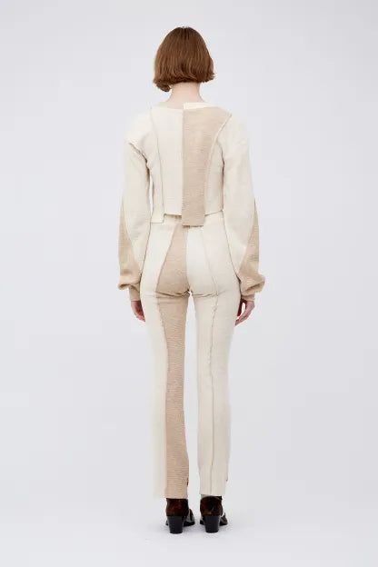 V CUT KNIT PANTS