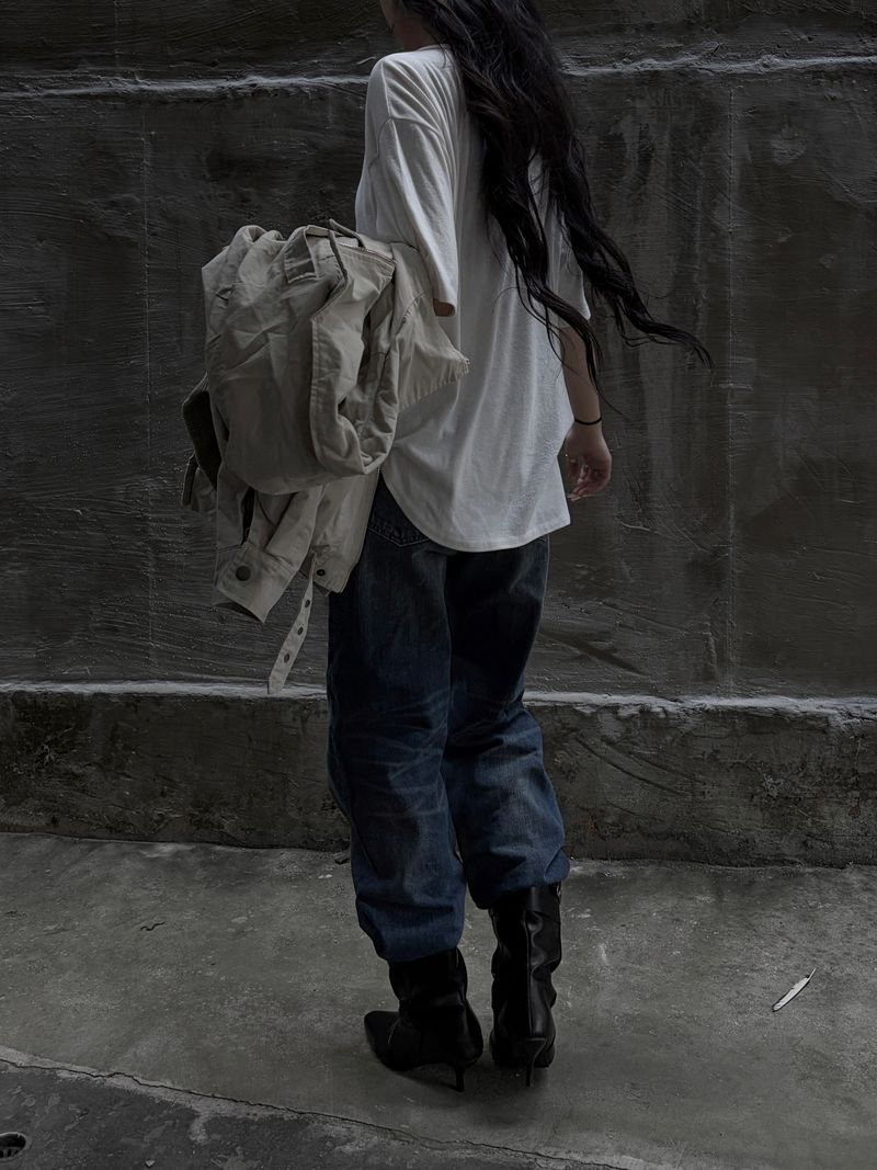 midrise cat-back denim