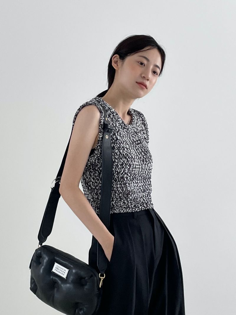 French mix crop knit vest