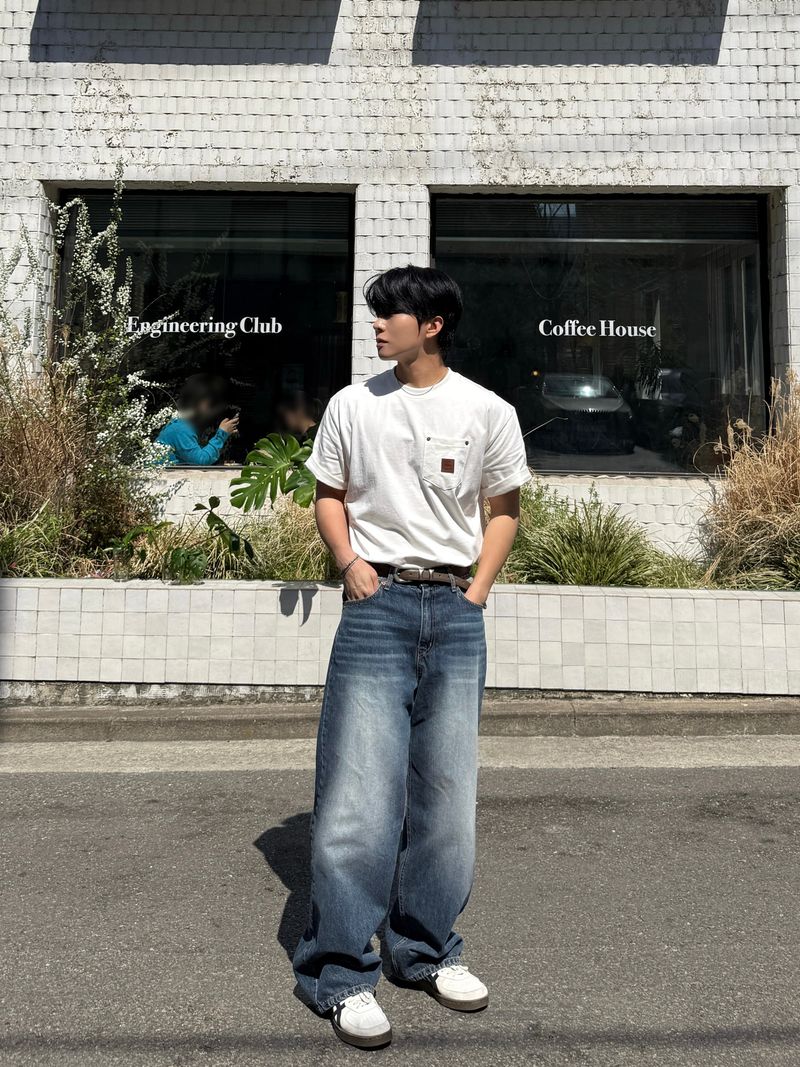 Burning patch walk short sleeve tee