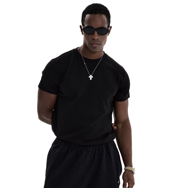 Daily Plain Muscle-fit Tshirt Black