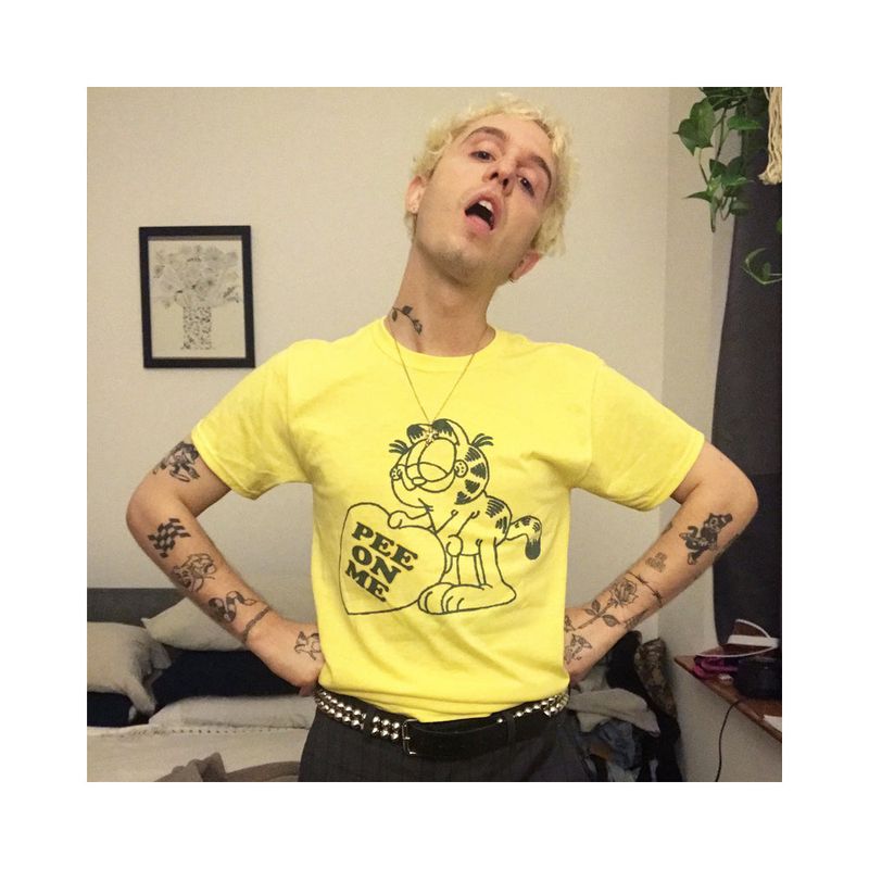 Sloppy Seconds(スローピーセカンズ)の「Pee on me(Tops)」