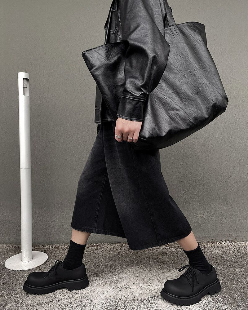 Travel Leather Line Big Shoulder Bag