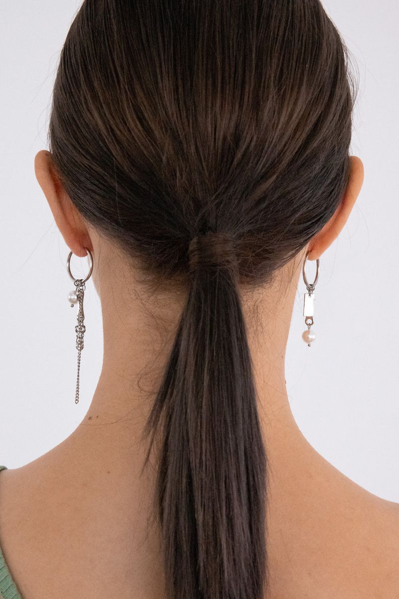Mix motifs hoop ring unbalanced earring