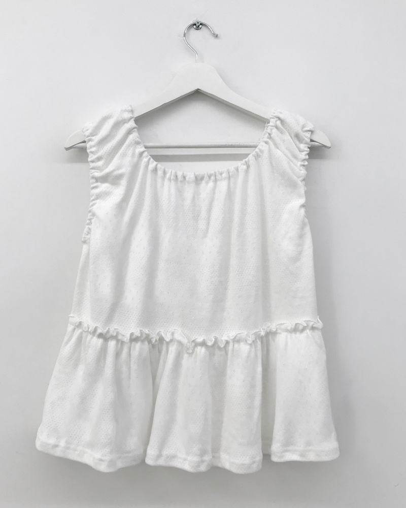 Meadow punched frill sleeveless top (2color) 