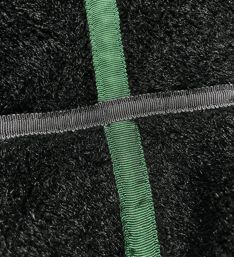 Line taping faux fur mustang