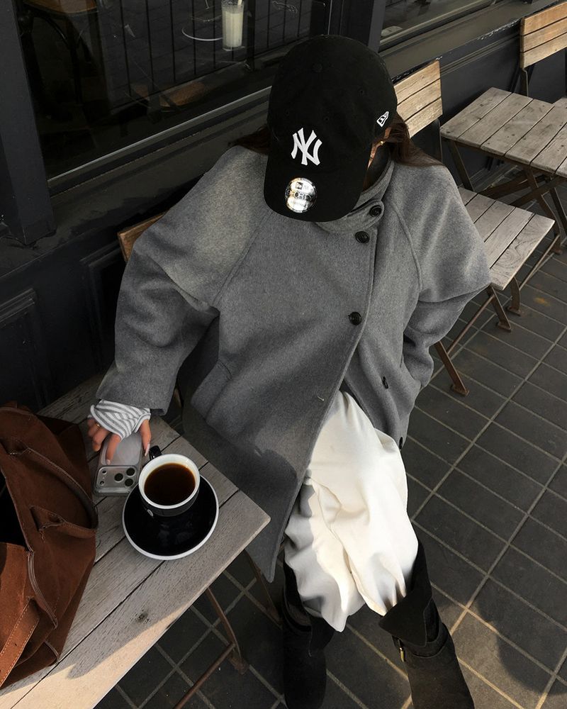 [ORIGINAL] HOLES HIGH NECK MEDIUM COAT