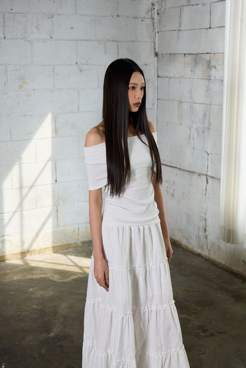 Drape Off-Shoulder T-Shirt - White
