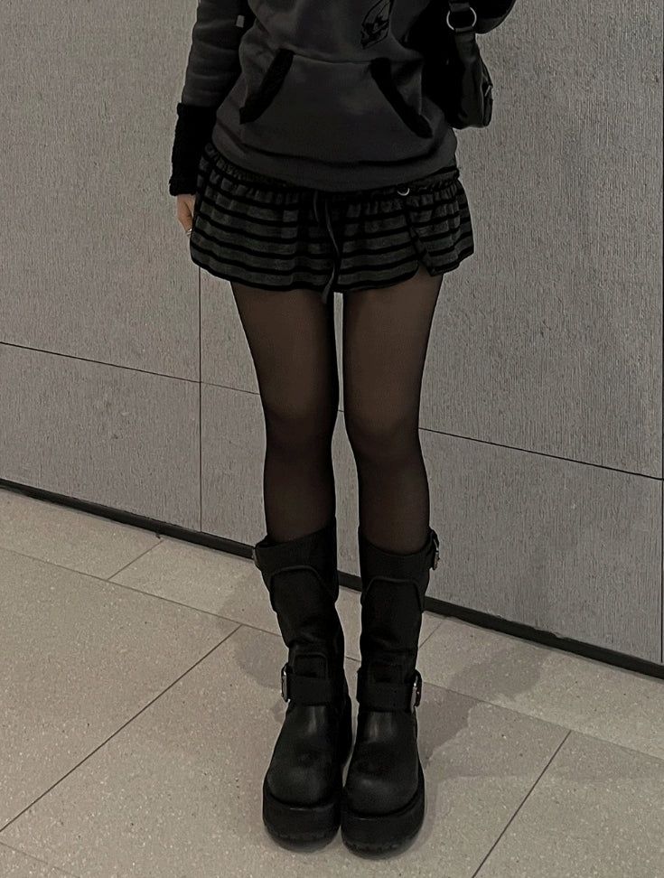 Ribbon string slit button stripe skirt