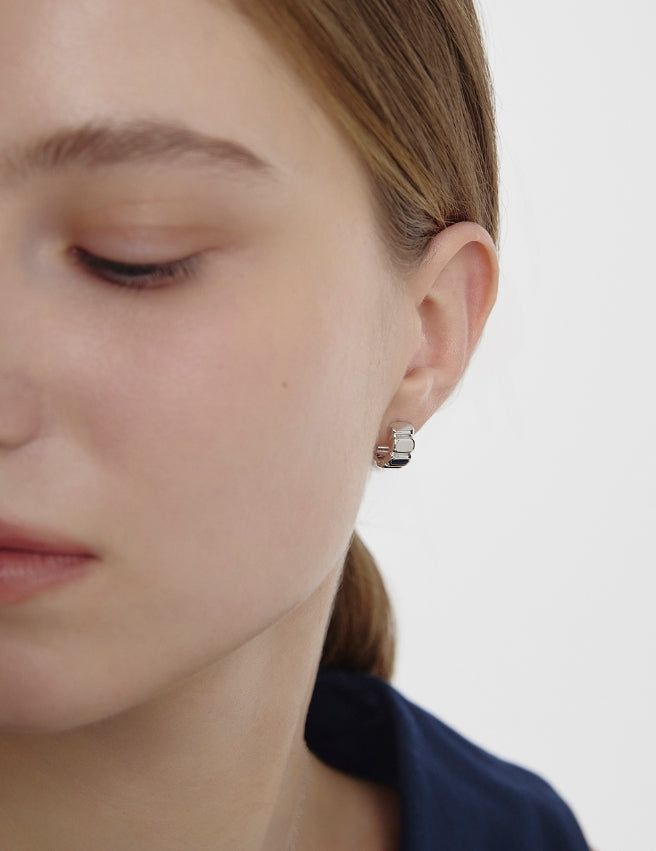 26SS★ Ice Block Silver One-Touch Earrings M