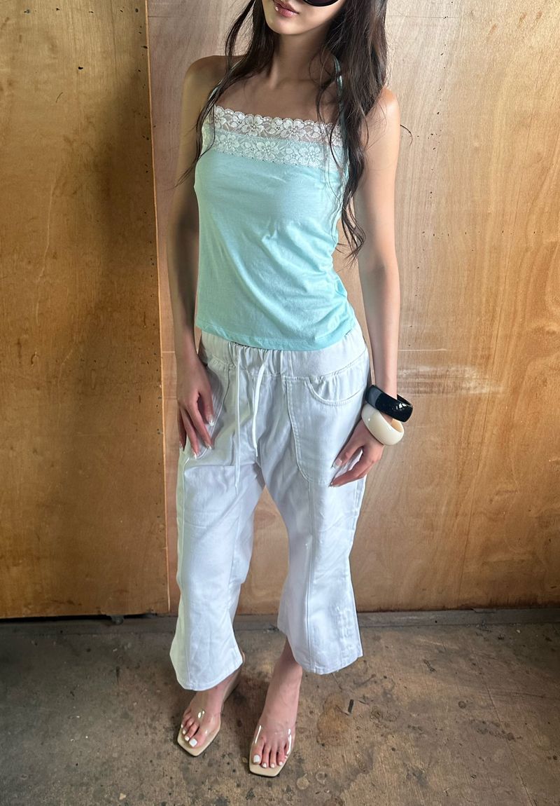 side button capri pants
