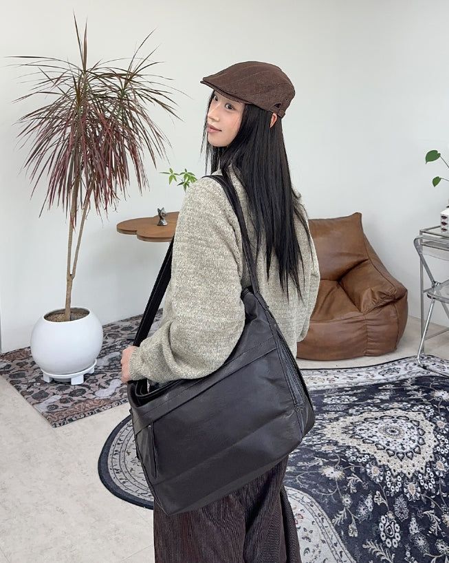 Debes Leather Crossbody Bag
