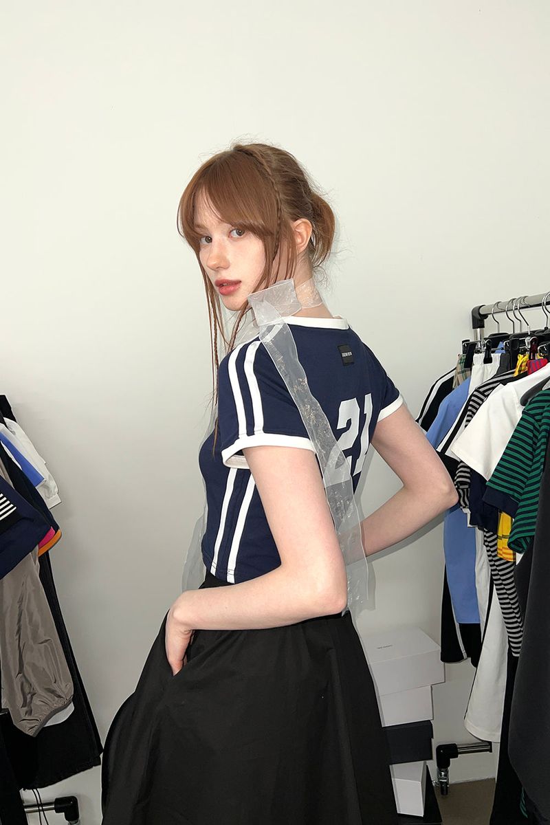 V LINE SPORTY T-SHIRTS (NAVY)