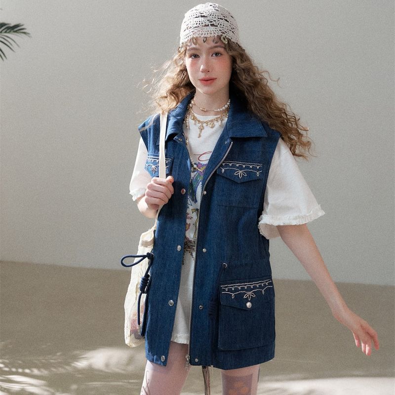 La mode MAQI（ラ モード マキ）の「Indigo Denim Utility Pocket Vest（Tops）」