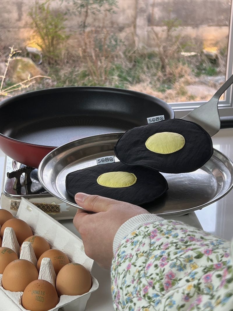 The weight of a fried egg