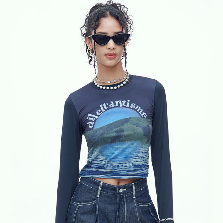 DILETTANTISME（ディレッタンティズム）の「MOON WARMER GRAPHIC CROP T（Tops）」