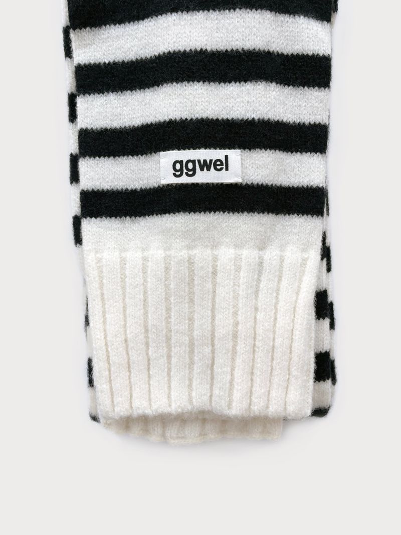KNIT STRIPE MUFFLER
