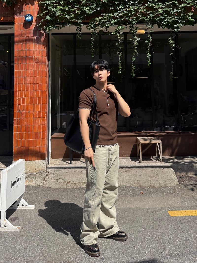 Mir stitch henley neck short sleeve tee