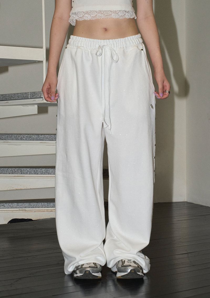 (9th reorder) stud twinkle jogger pt - white