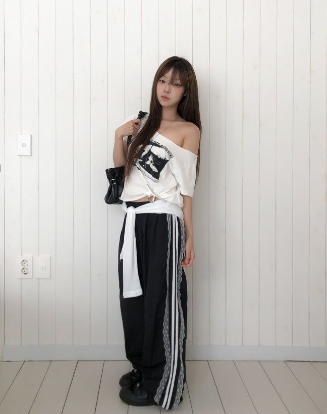 Ruffy Lace Track Nylon Pants