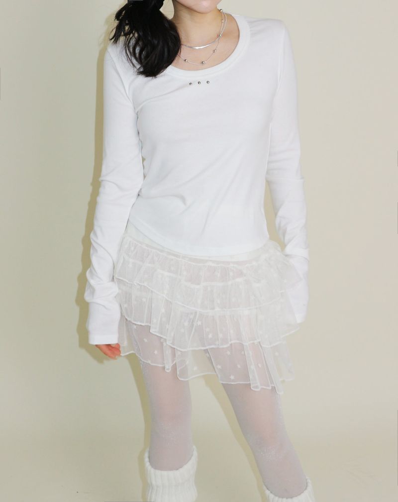 open stud U-neck round long-sleeved T-shirt