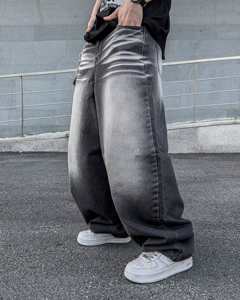 JIIGEUM（ジグム）の「Sand Washing Wide Balloon Denim Pants（Pants）」