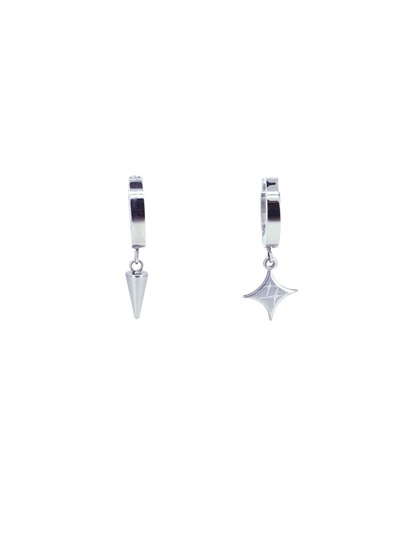 DARING Darling（デアリングダーリン）の「Star and Stud Earring（Accessories）」