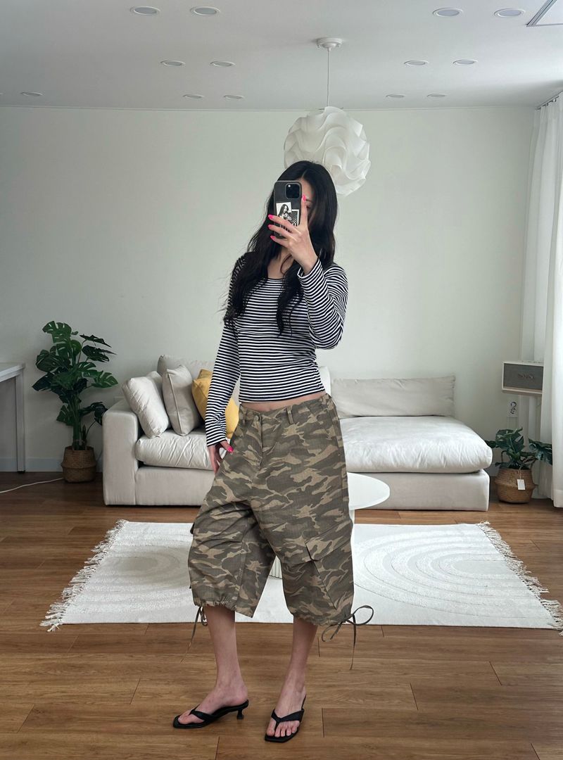 wide cargo bermuda shorts