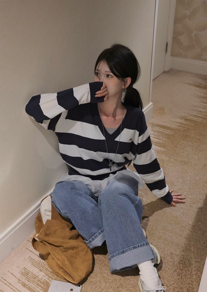 [MADE] striped deep V-neck knit