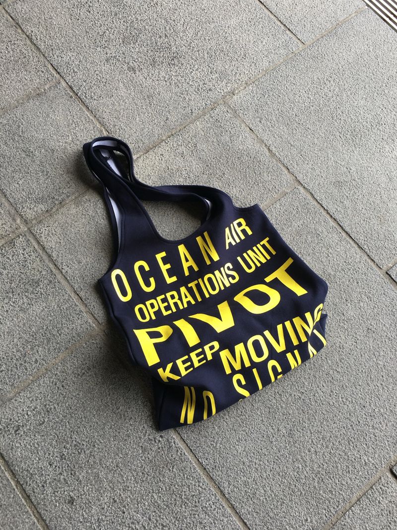 Keep Moving One-Cut Shoulder Bag (3c)