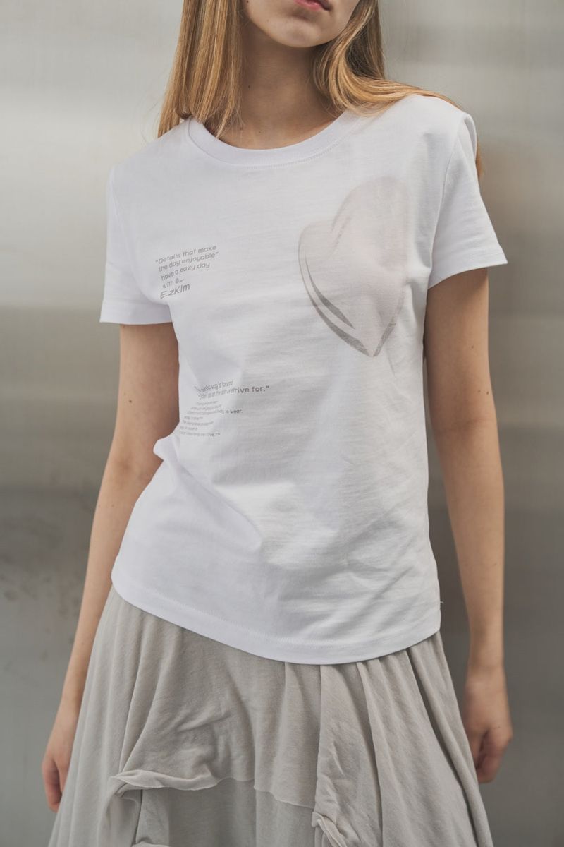 HEART PRINT T-SHIRT 