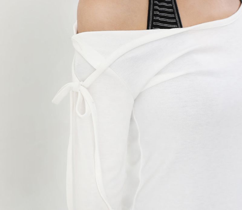 One Shoulder Ribbon T-shirt