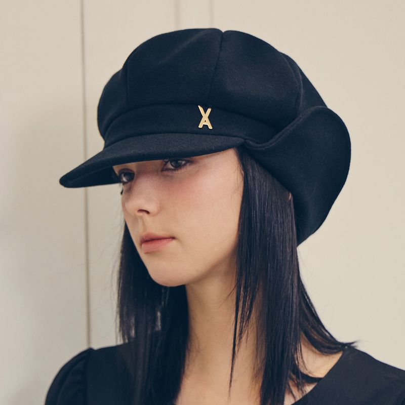 VARZAR（バザール）の「VA スタッドフライニューボーイキャップ / Black（帽子）」