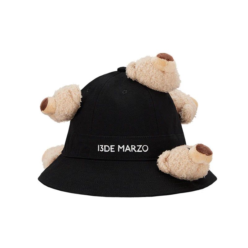 13DE MARZO Bear Arch Bucket Hat