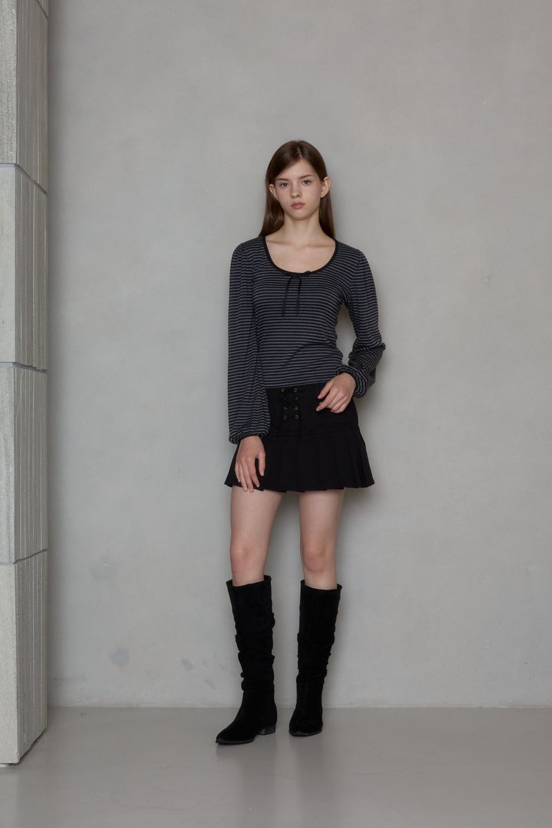 GAZE EYELET PLEATS SKIRT