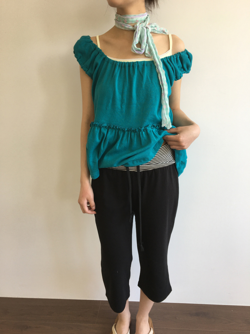 Meadow punched frill sleeveless top (2color) 