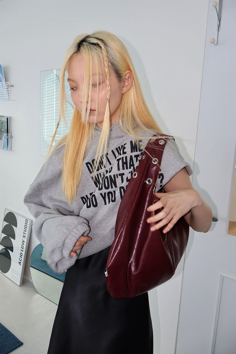 EYELET LEATHER BAG - WINE