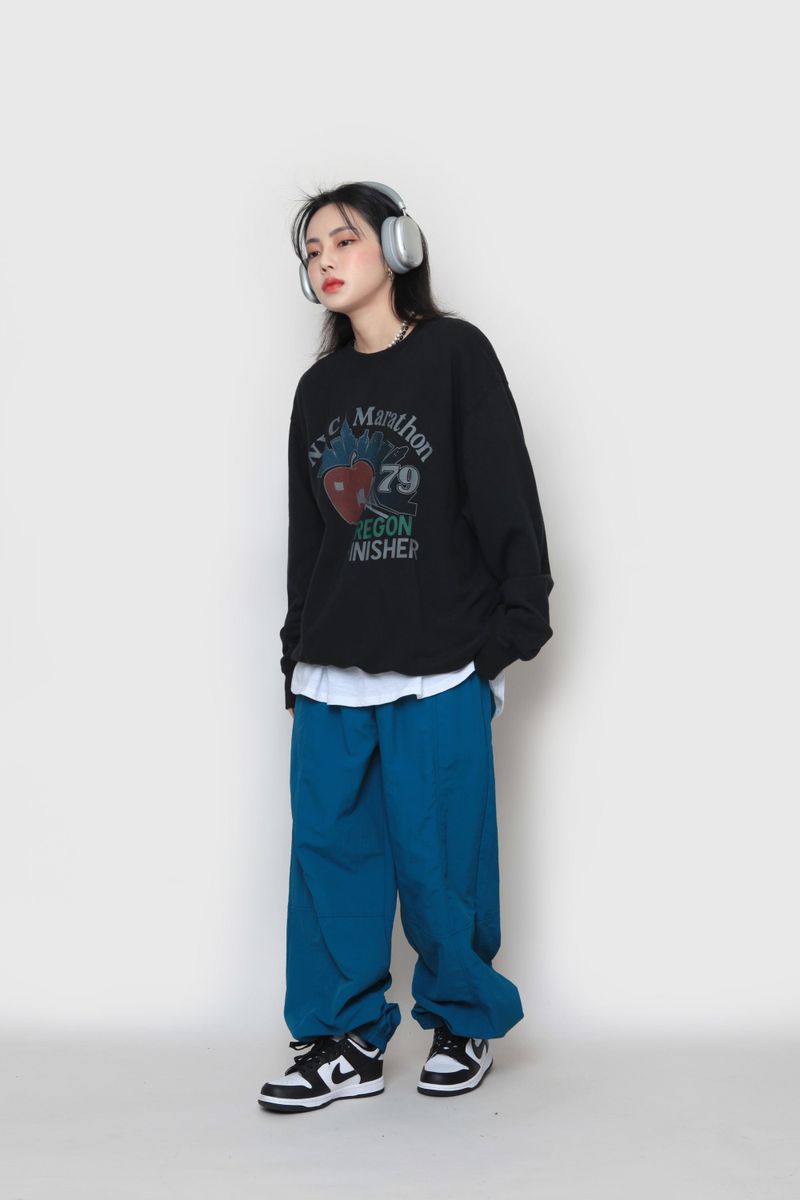 NYC Apple sweatshirt