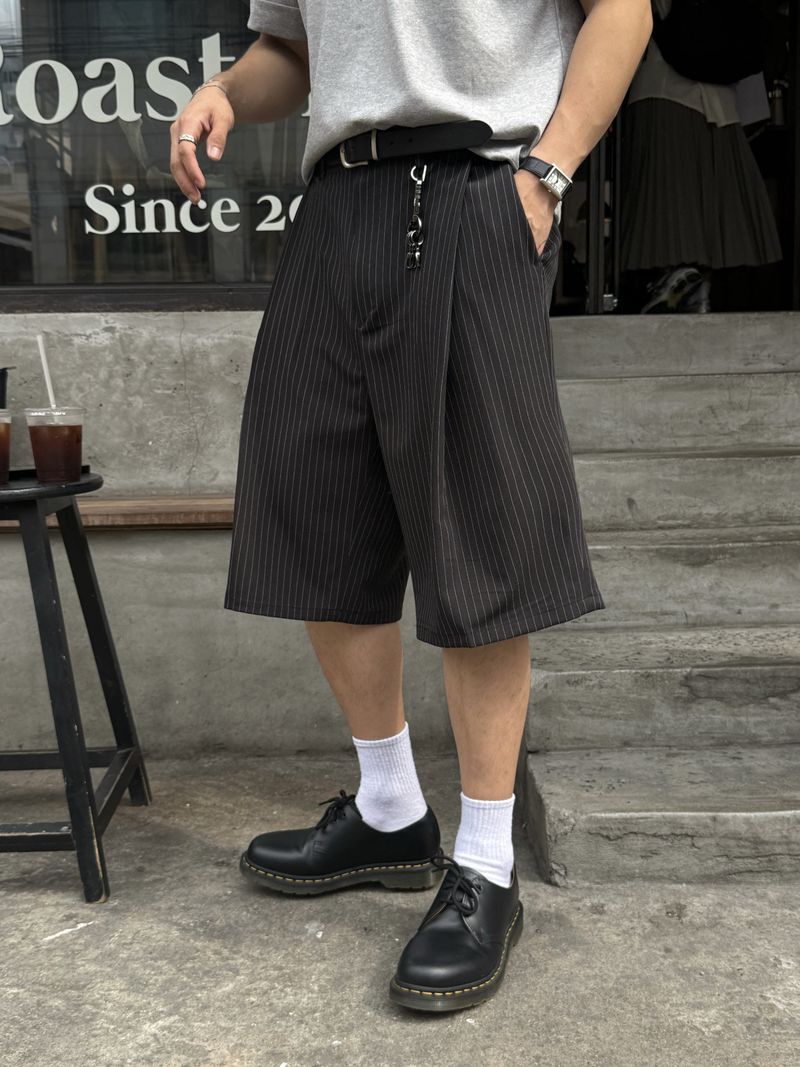 Laurent keyring stripe bermuda pants